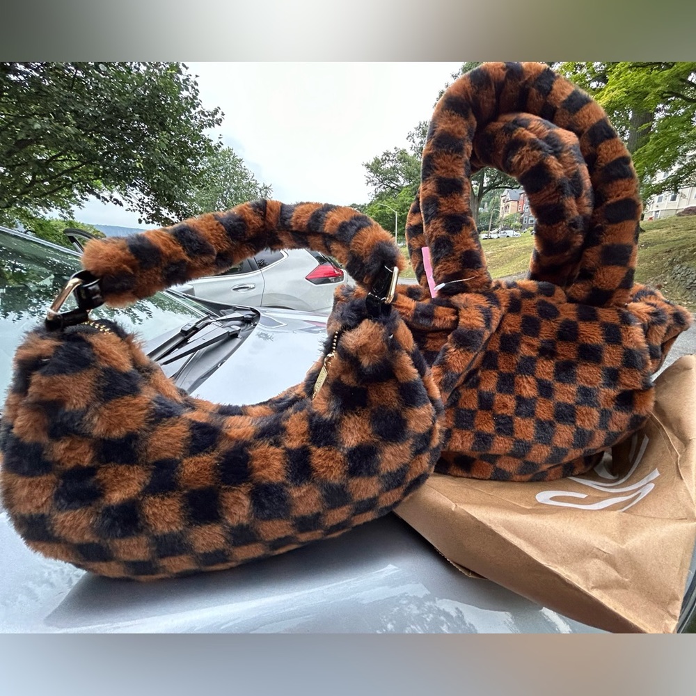 Soft Checkerboard Fluff Shoulder Bag & Matching Tote 👜 Bag. Brand New @ Macy’s